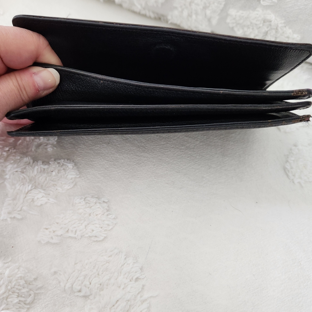 Tano Black Leather Women's Wallet - Picture 6 of 6